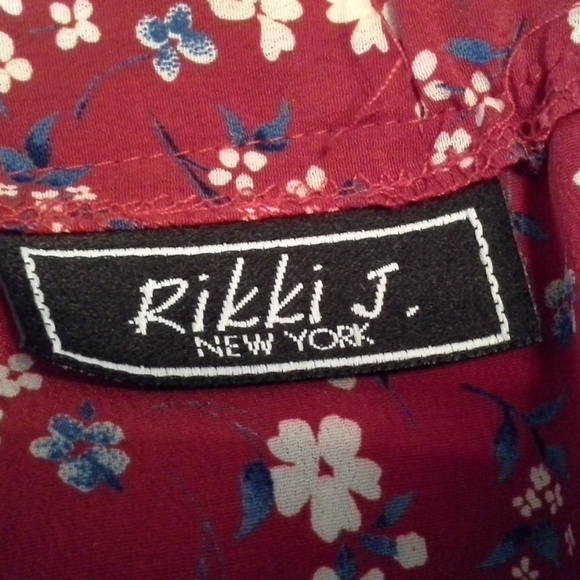 |SOLD| Red White Blue Floral Skirt with Side Slits - Picture 6 of 8